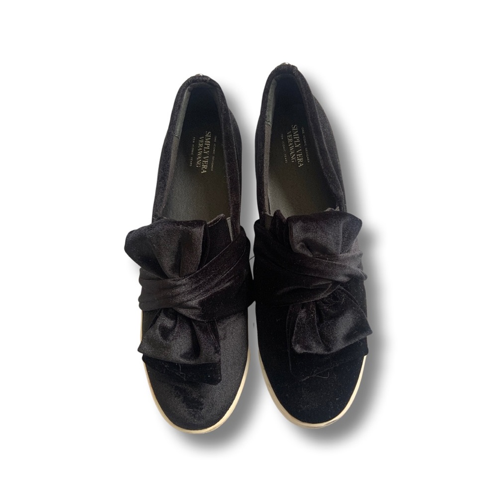 BLACK VELVET ‘VERA WANG’ TRAINERS!